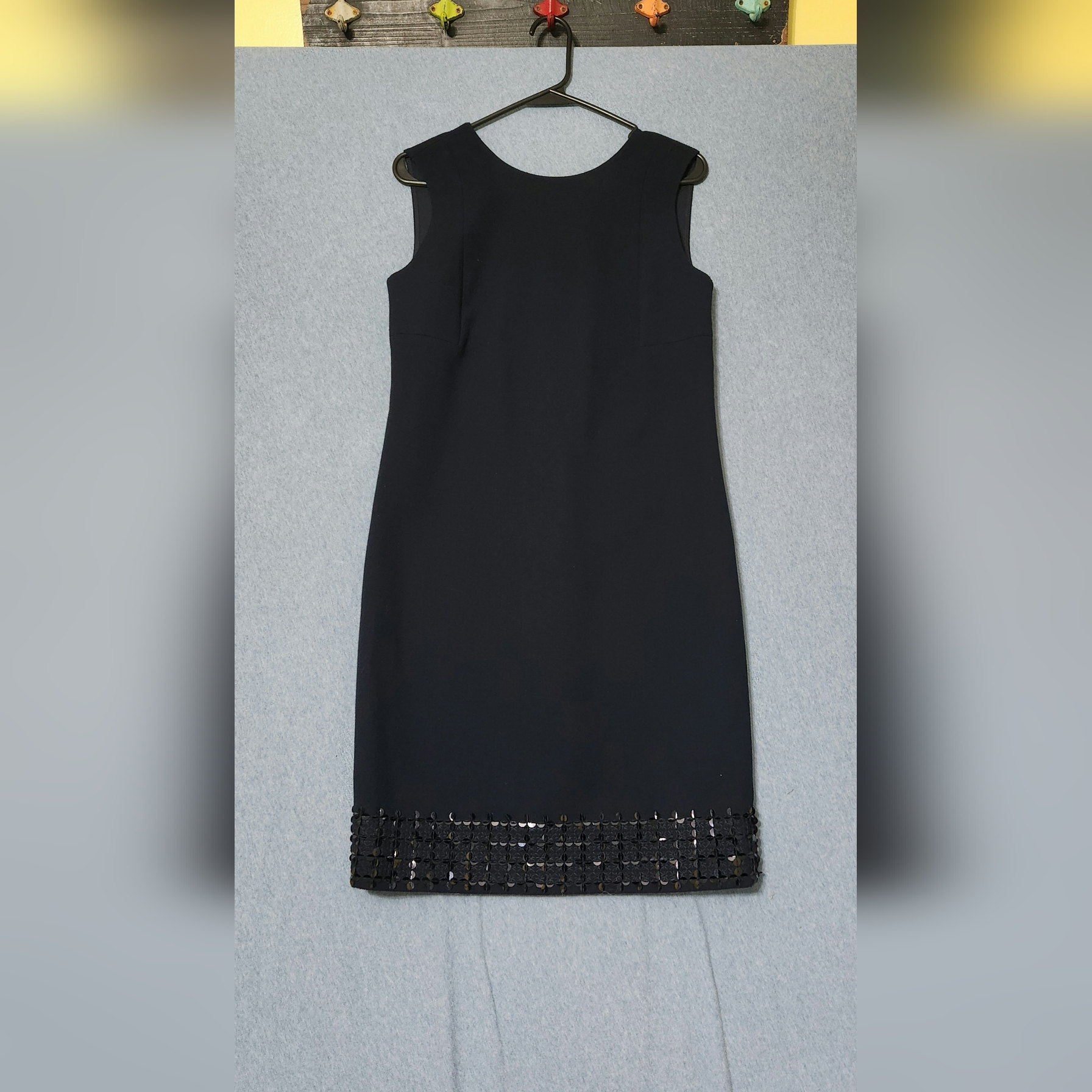 Lafayette 148 New York Dark Blue Sheath Sleeveless Midi Dress. Size Xs